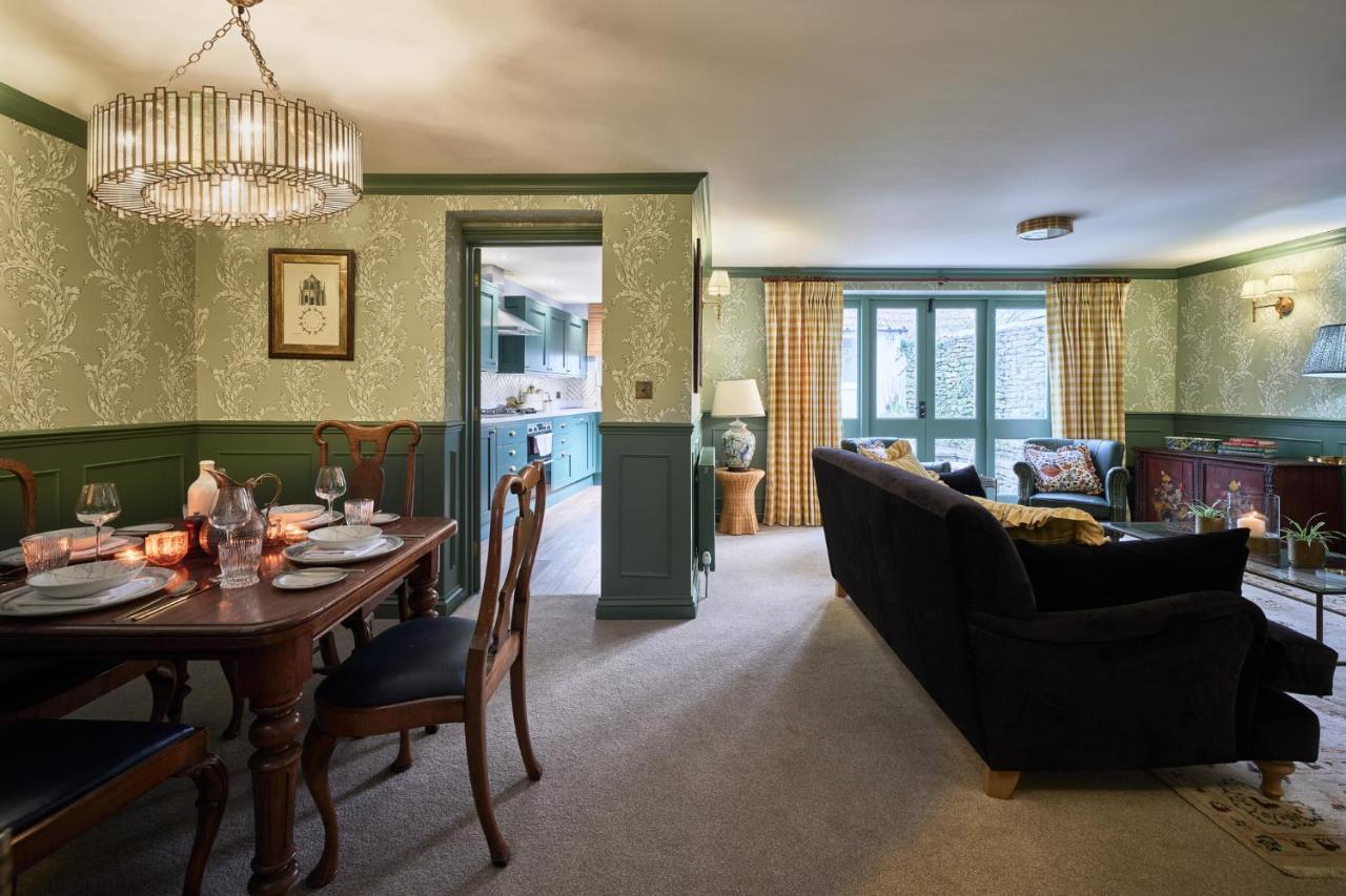 Townhouse Suites- Abbey Row Malmesbury Esterno foto
