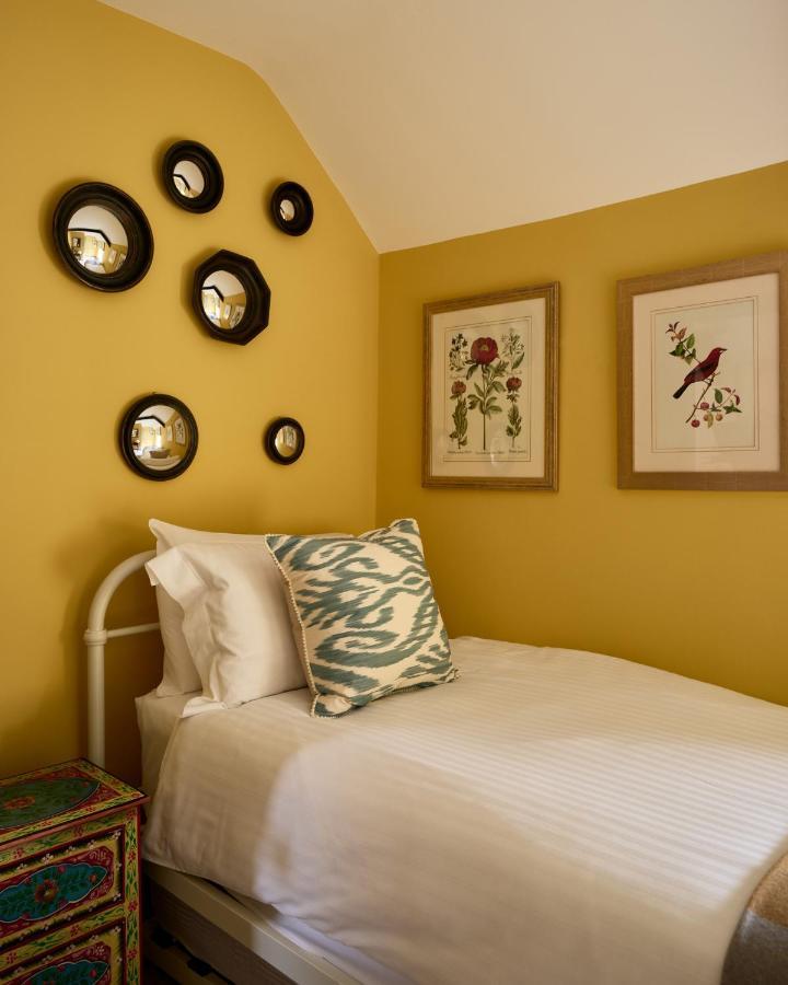 Townhouse Suites- Abbey Row Malmesbury Esterno foto