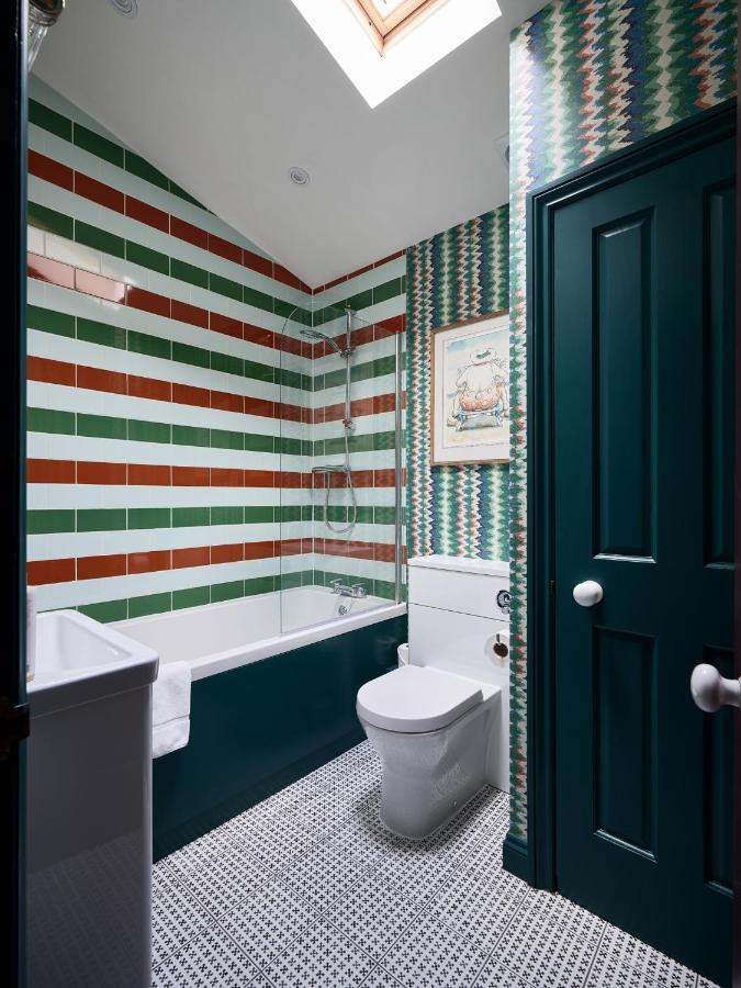 Townhouse Suites- Abbey Row Malmesbury Esterno foto