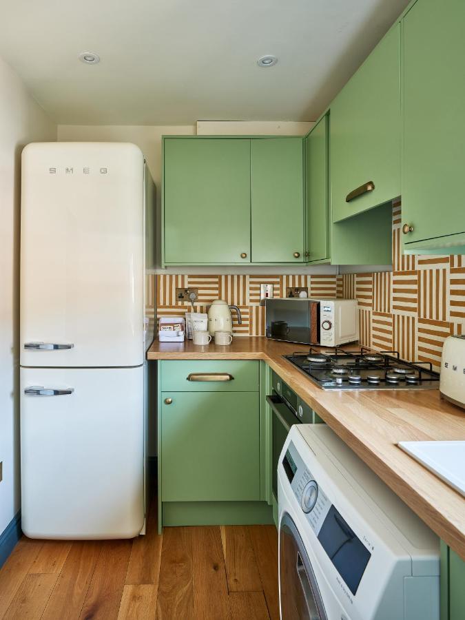 Townhouse Suites- Abbey Row Malmesbury Esterno foto