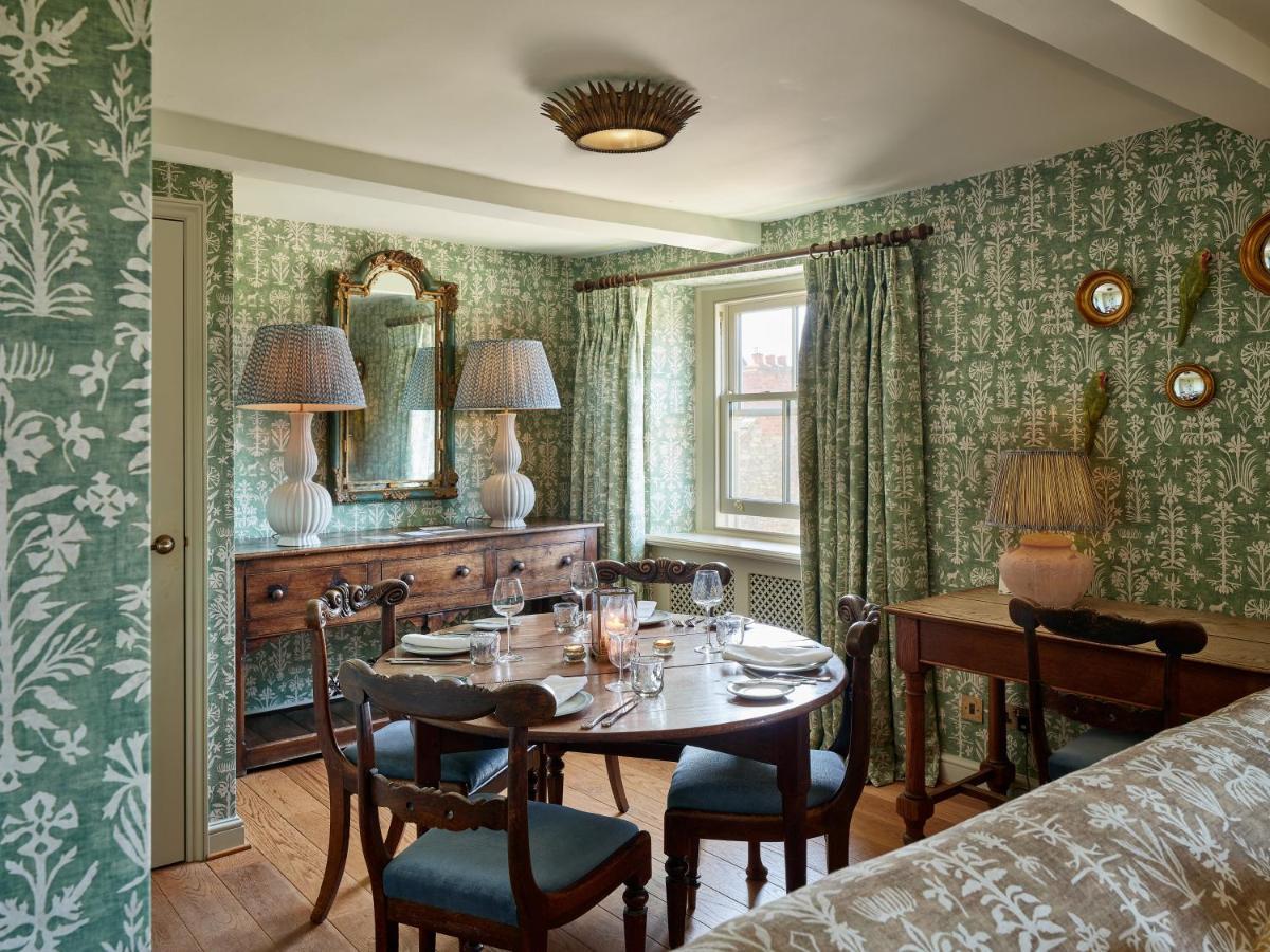 Townhouse Suites- Abbey Row Malmesbury Esterno foto