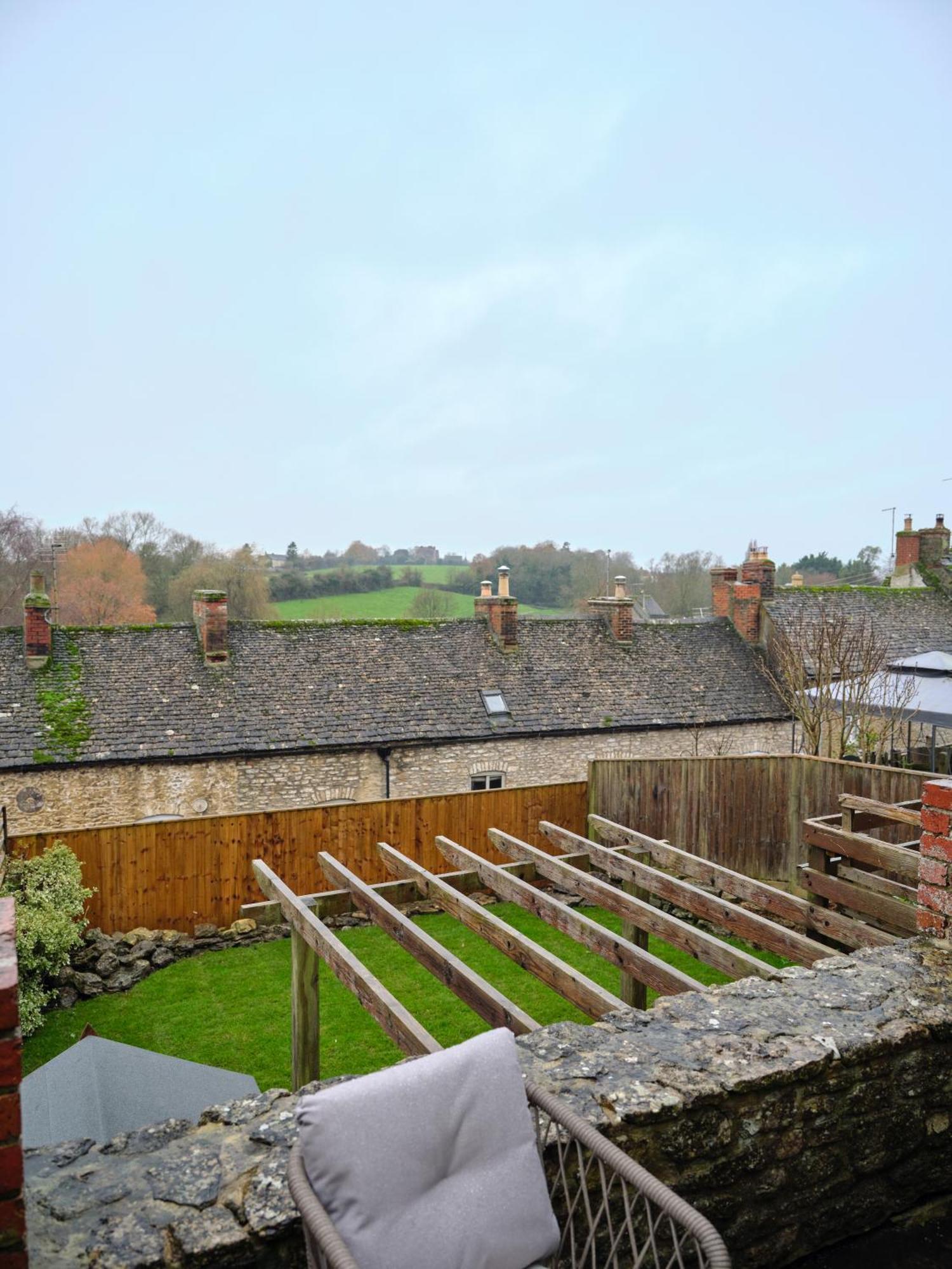 Townhouse Suites- Abbey Row Malmesbury Esterno foto